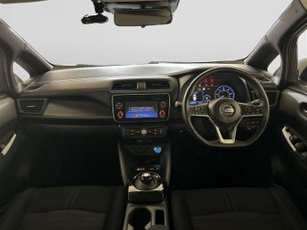 Nissan Leaf 40kWh Acenta Hatchback 5dr Electric Auto (150 ps)