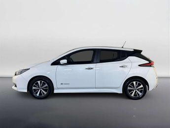 Nissan Leaf 40kWh Acenta Hatchback 5dr Electric Auto (150 ps)