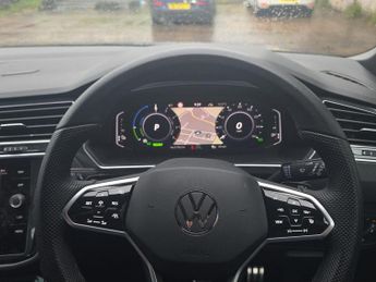 Volkswagen Tiguan 1.4 TSI 13kWh R-Line SUV 5dr Petrol Plug-in Hybrid DSG Euro 6 (s