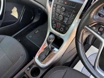 Vauxhall Astra 1.6 16v SRi Auto Euro 5 5dr