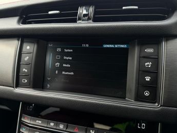 Jaguar XF 3.0 V6 S Auto Euro 6 (s/s) 4dr