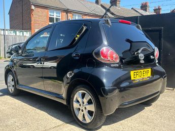 Toyota AYGO 1.0 VVT-i Fire Euro 5 5dr