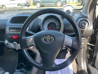 Toyota AYGO 1.0 VVT-i Fire Euro 5 5dr