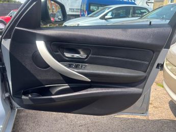 BMW 3 Series 2.0 320d SE Auto Euro 5 (s/s) 4dr