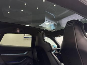 Porsche Taycan Performance Plus 93.4kWh 4S Cross Turismo Auto 4WD 5dr (11kW Cha