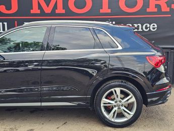 Audi Q3 1.5 TFSI CoD 35 S line S Tronic Euro 6 (s/s) 5dr