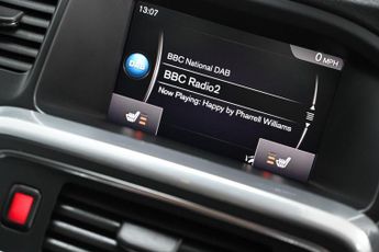 VOLVO S60 2.0 D3 SE Lux Nav Saloon 4dr Diesel Auto Euro 6 (s/s) (150 ps) +