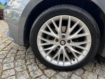 SEAT Leon 1.6 TDI SE Dynamic Technology DSG Euro 6 (s/s) 5dr