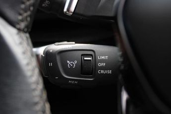 Peugeot 5008 1.2 PureTech Allure Premium + EAT Euro 6 (s/s) 5dr