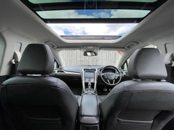 Ford Mondeo 2.0 TDCi Vignale Powershift AWD Euro 6 (s/s) 5dr