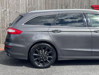 Ford Mondeo 2.0 TDCi Vignale Powershift AWD Euro 6 (s/s) 5dr