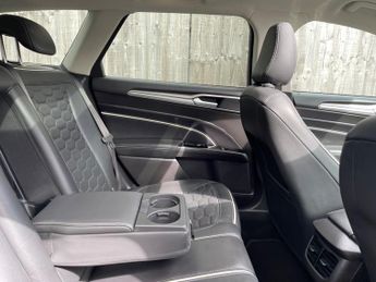 Ford Mondeo 2.0 TDCi Vignale Powershift AWD Euro 6 (s/s) 5dr