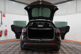 Tesla Model Y (Dual Motor) Long Range Auto 4WDE 5dr