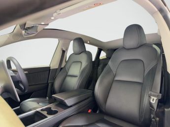 Tesla Model Y (Dual Motor) Long Range Auto 4WDE 5dr