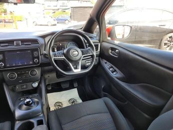 Nissan Leaf 39kWh Acenta Auto 5dr