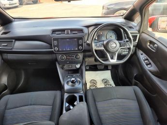 Nissan Leaf 39kWh Acenta Auto 5dr