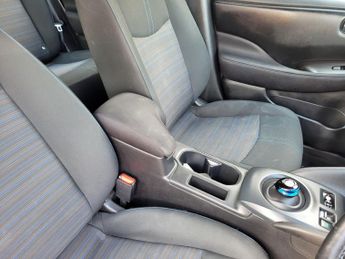 Nissan Leaf 39kWh Acenta Auto 5dr