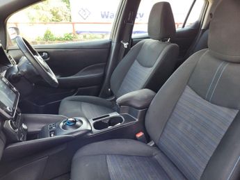 Nissan Leaf 39kWh Acenta Auto 5dr