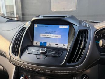 Ford Kuga 1.5T EcoBoost Vignale Auto AWD Euro 6 (s/s) 5dr