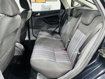 Ford Focus 1.6 Style 5dr