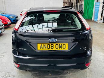 Ford Focus 1.6 Style 5dr