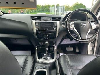 Nissan Navara 2.3 dCi Tekna Auto 4WD Euro 6 4dr