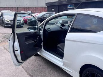 Ford Fiesta 1.0T EcoBoost Zetec S Euro 5 (s/s) 3dr