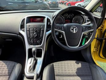Vauxhall Astra GTC 2.0 CDTi SRi Coupe 3dr Diesel Auto Euro 5 (165 ps)