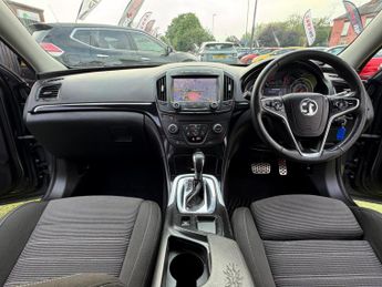 Vauxhall Insignia 2.0 CDTi SRi Nav Hatchback 5dr Diesel Auto Euro 5 (163 ps)