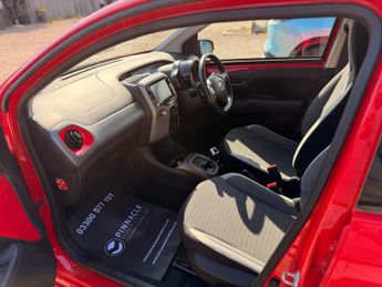 Toyota AYGO 1.0 VVT-i x-play x-shift Euro 6 5dr