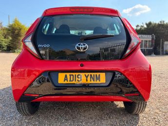 Toyota AYGO 1.0 VVT-i x-play x-shift Euro 6 5dr