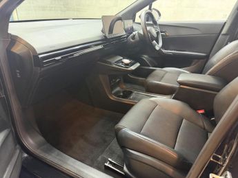 MG MG4 64kWh Trophy Long Range Auto 5dr