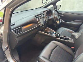 Nissan Leaf 40kWh N-Connecta Auto 5dr