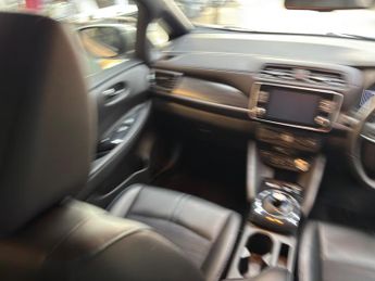 Nissan Leaf 40kWh N-Connecta Auto 5dr