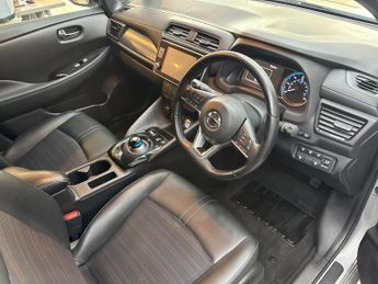 Nissan Leaf 40kWh N-Connecta Auto 5dr