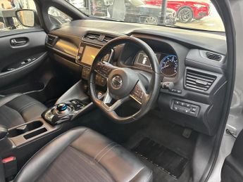 Nissan Leaf 40kWh N-Connecta Auto 5dr