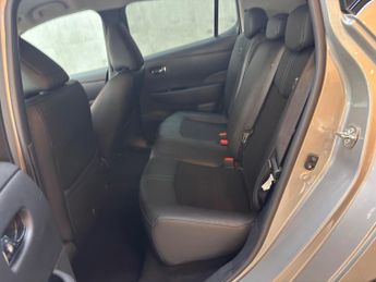 Nissan Leaf 40kWh N-Connecta Auto 5dr
