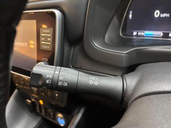 Nissan Leaf 40kWh N-Connecta Auto 5dr