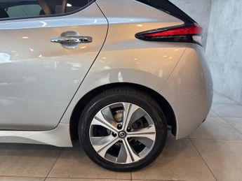 Nissan Leaf 40kWh N-Connecta Auto 5dr