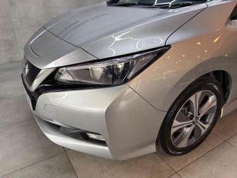 Nissan Leaf 40kWh N-Connecta Auto 5dr