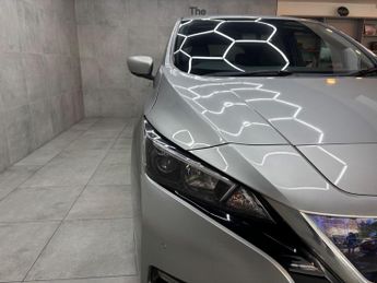 Nissan Leaf 40kWh N-Connecta Auto 5dr
