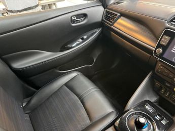 Nissan Leaf 40kWh N-Connecta Auto 5dr