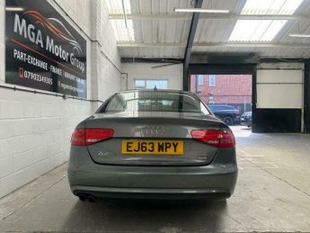 Audi A4 2.0 TDI SE Technik S Tronic quattro Euro 5 (s/s) 4dr