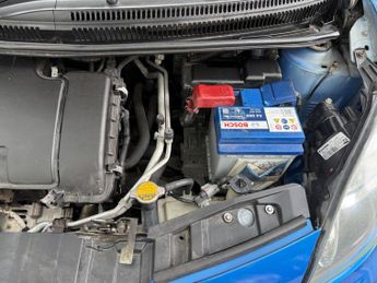 Toyota AYGO 1.0 VVT-i Blue Euro 5 3dr