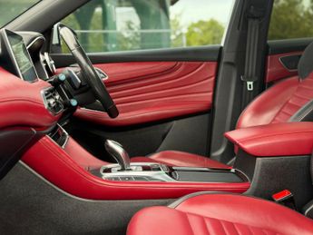 MG MG HS 1.5 T-GDI Exclusive DCT Euro 6 (s/s) 5dr