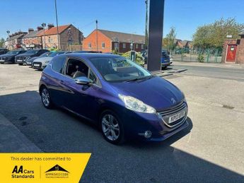 Peugeot 208 1.2 VTi Allure Euro 5 3dr