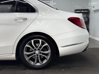 Mercedes-Benz C Class 2.0 C200 Sport (Premium) 7G-Tronic+ Euro 6 (s/s) 4dr