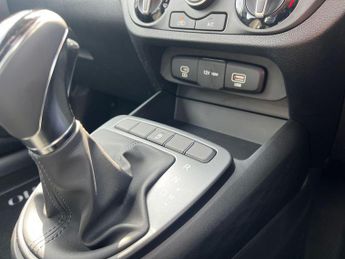 Hyundai i10 1.0 Advance Hatchback 5dr Petrol Auto Euro 6 (s/s) (63 ps)