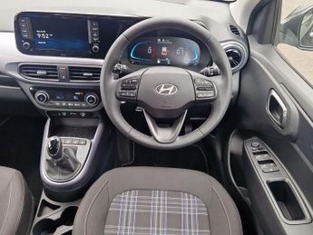 Hyundai I10 i10 1.2 Premium Hatchback 5dr Petrol Auto Euro 6 (s/s) (79 ps)