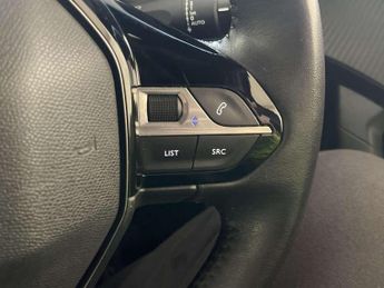 Peugeot E-2008 50kWh Active Premium + SUV 5dr Electric Auto (7kW Charger) (136 